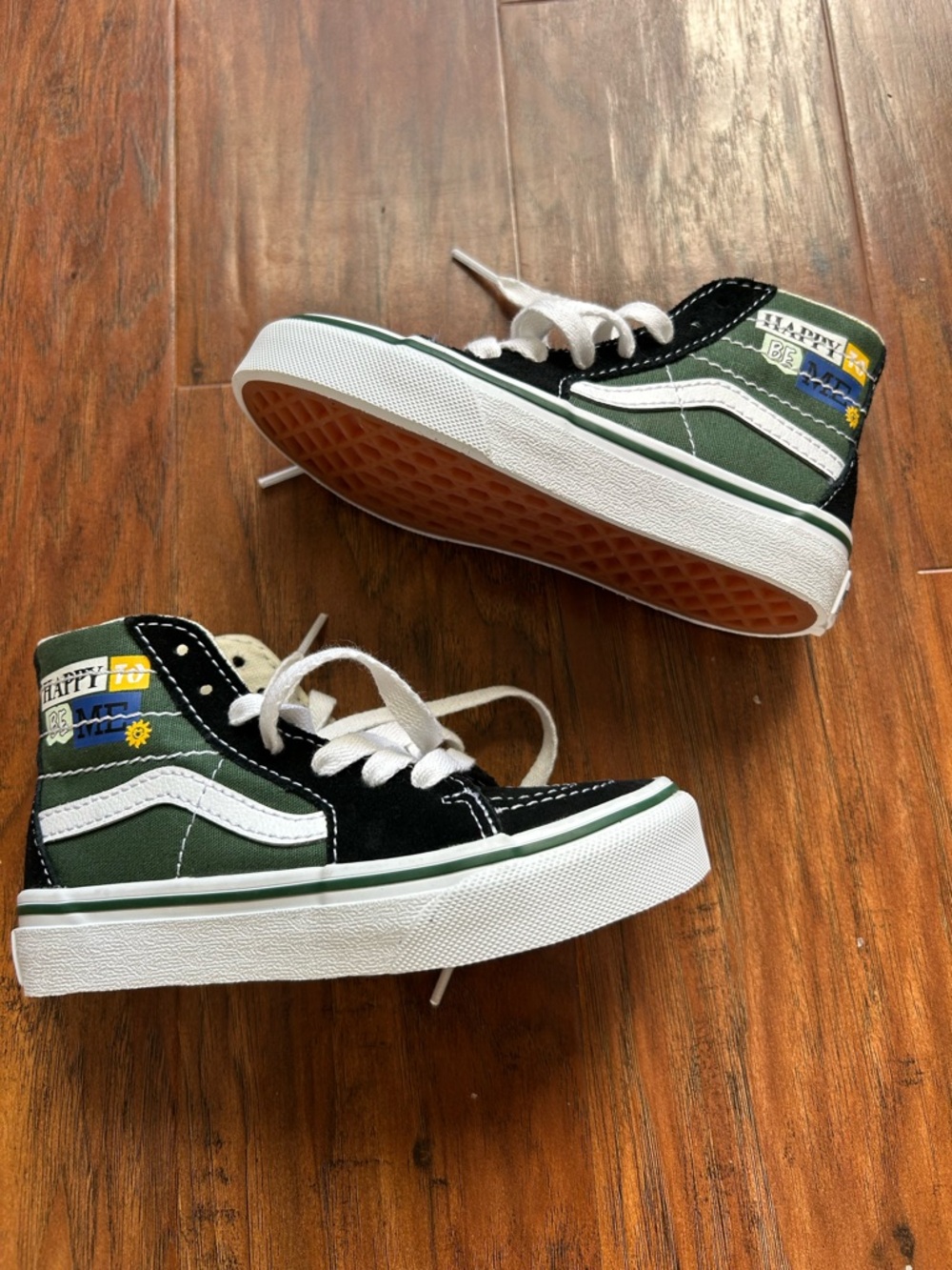 Vans Green & Black High Top Skate Sneakers with White Stripe Kid’s Shoe - Picture 3 of 11